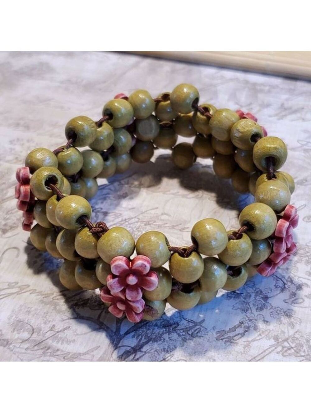 90s Y2K Vintage Green Brown Wood Pink Flower Acrylic OSFA Adjustable Bracelet